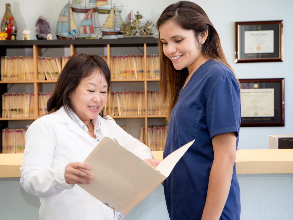 How to Prepare for Medical Office Administrator School