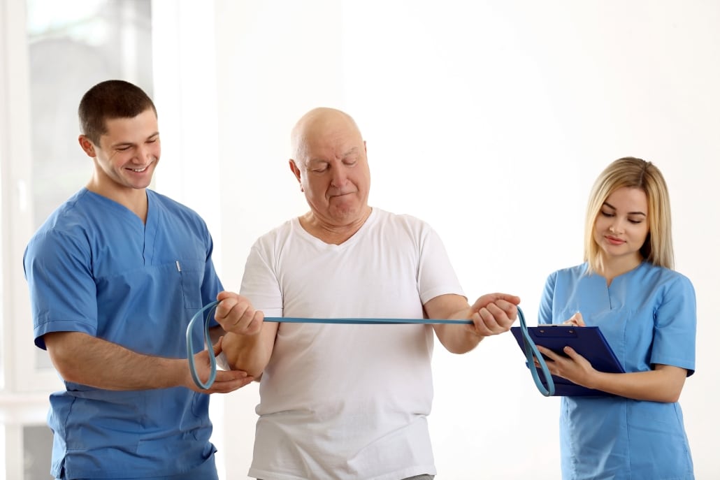How to Become a Nursing Home Physical Therapist Assistant